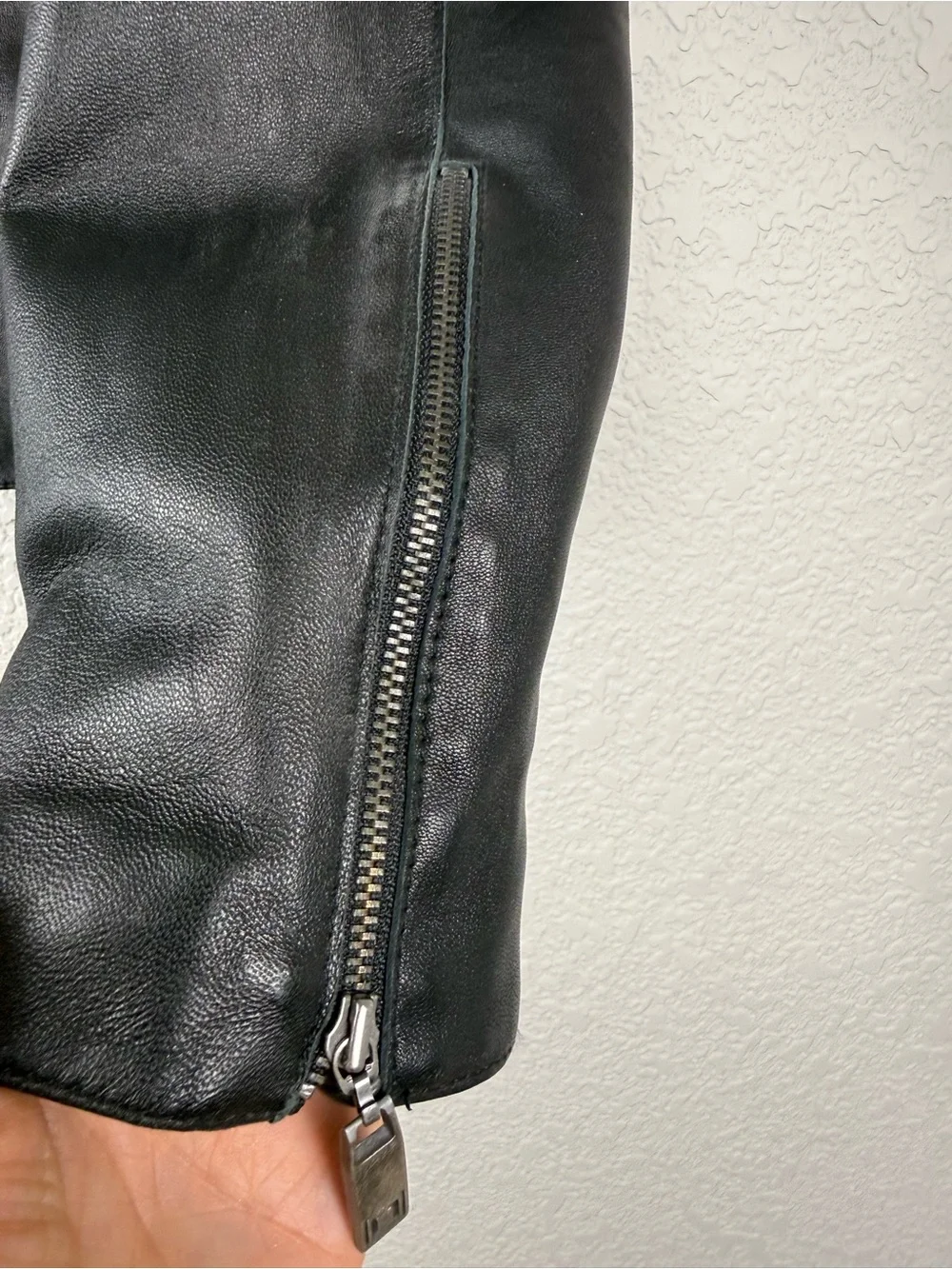 Isaac Mizrahi Genuine Leather Jacket | Zebra Lining | Zip Front | Black | XL - Picture 7 of 11